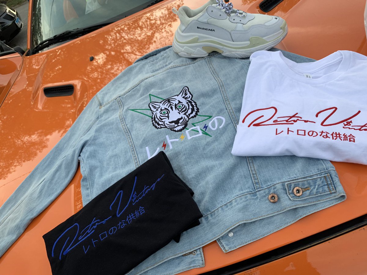 RetroRech's tweet image. VICTORY LAP®️
SPOKE SOME THINGS INTO THE UNIVERSE &amp;amp; THEY APPEARED 🌃🍂🤯🧥💭🔥

#VERSACE👟 #retroworldwide #RetroJacket
FALL COLLECTION RELEASING. . ▶️🏀