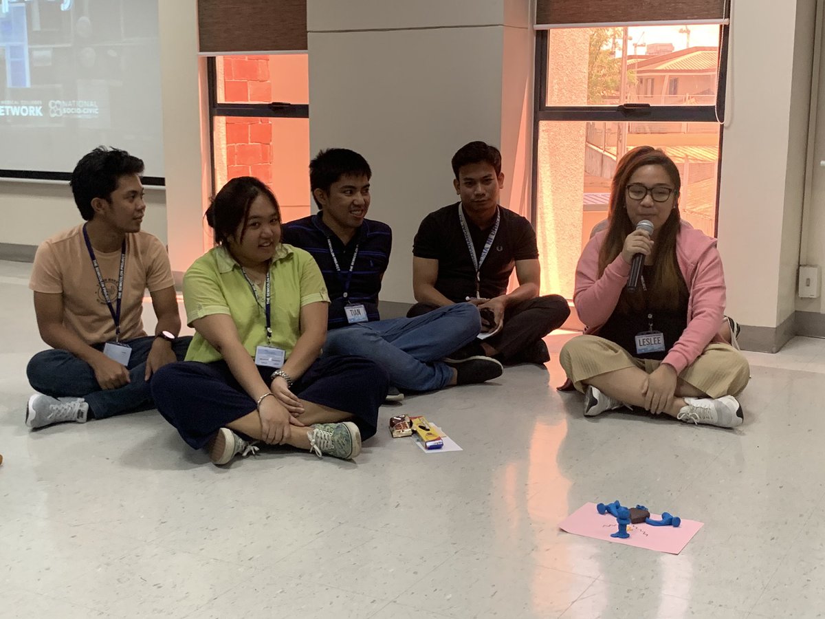 apmcsn's tweet photo. NOW HAPPENING:
Participants share their artworks reflecting a collective story of their experiences.
#TSP1920 #TheSemicolonProject #BeyondAPMCSN https://t.co/3wN8epcd4X