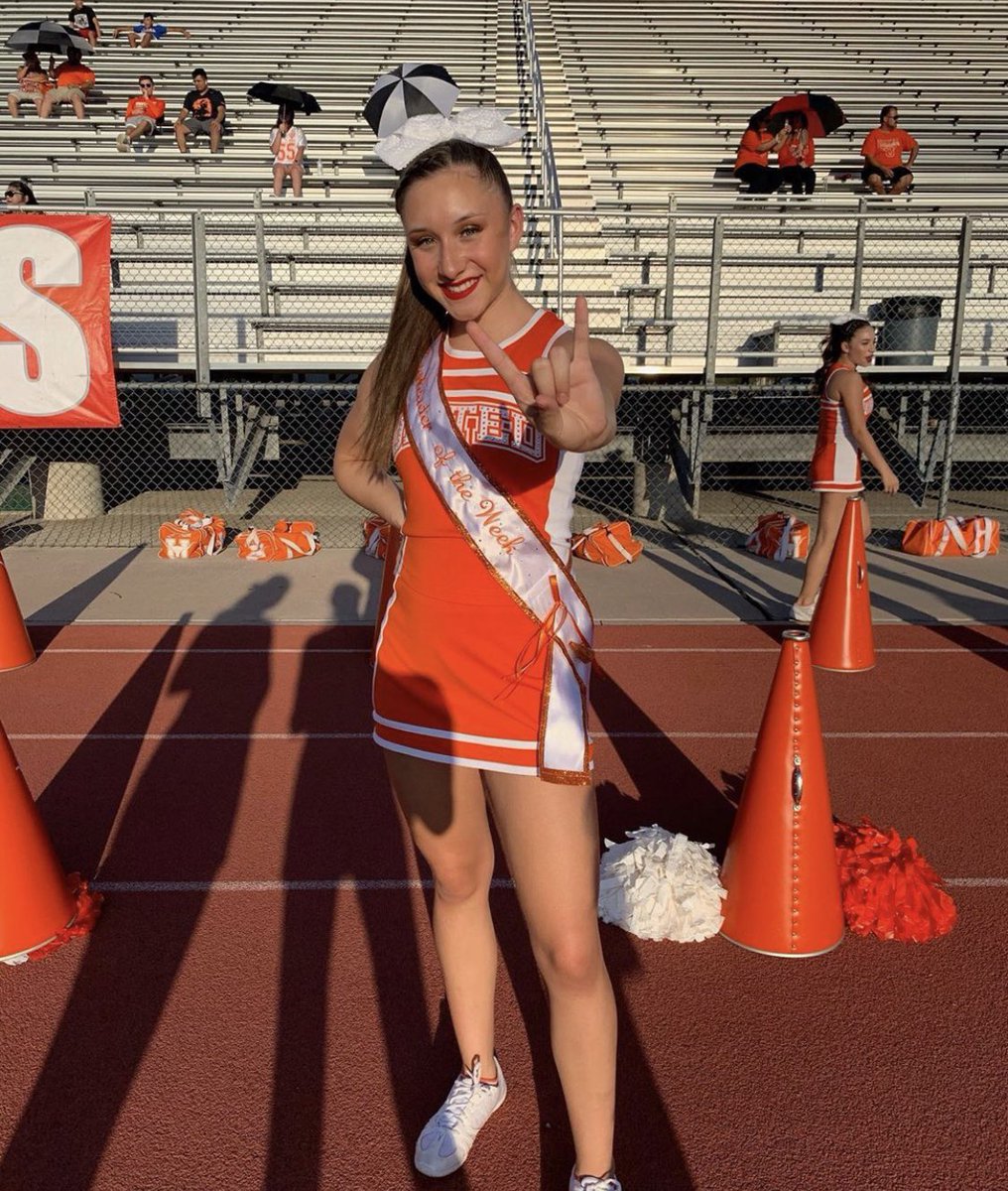 UHS CHEER 2021-2022 tweet media