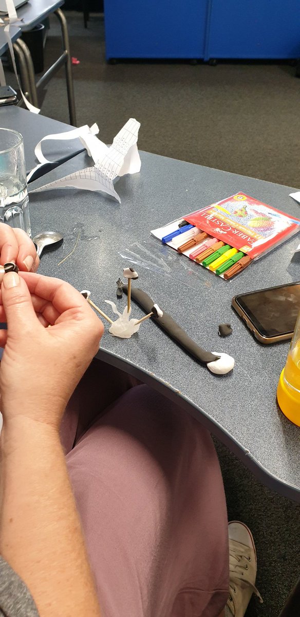 deannejoosten's tweet photo. @BridgetCrooks Shining like a star in creative challenge 4!!! #nzmieehui19 Eva foam and polymorphic plaster! Amazing! https://t.co/i1xATI8aTd