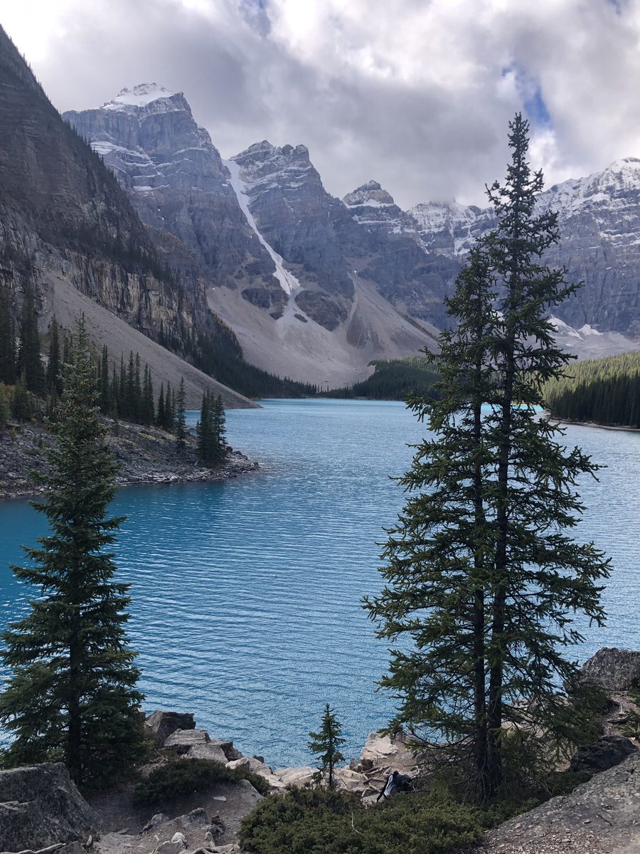 _C_Dagger's tweet photo. #Canada was showing out while we were there. Already missing the scenery! #Banff #canmore #morainelake https://t.co/HuJEg42r99