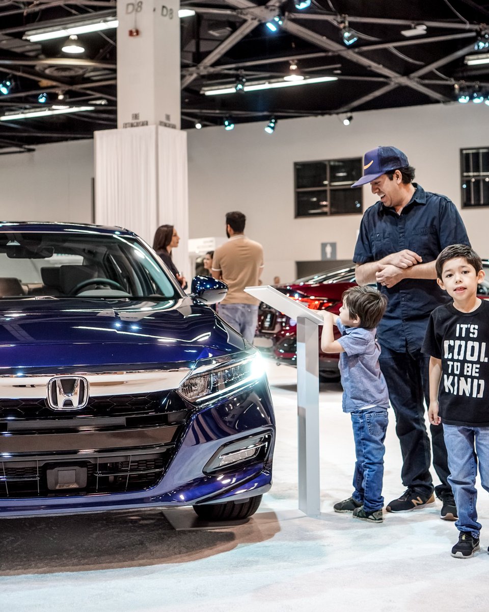 OCAutoShow's tweet image. Say "Cheese"! The #OCAutoShow features fun for the whole family, and kids 12 and under get in free all weekend long! 👍

Get your tickets here: bit.ly/2MYC2Gj