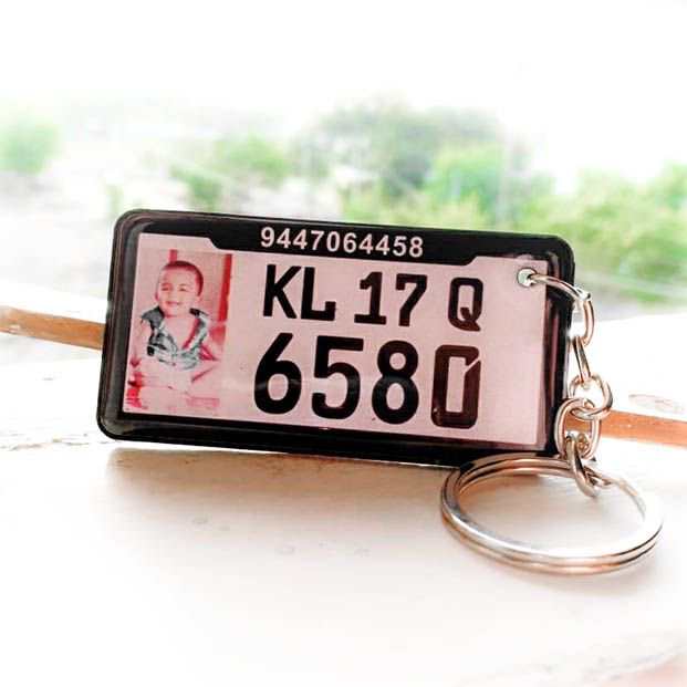 Fotovilla2's tweet photo. 🔥 Make the Key Look Cool! 🏍️
Shop Now ➡️ https://t.co/6inrw670il ⬅️
Keychains with bike/car number on it. 💕
Perfect bike/car keychain for affordable rates! 🔥 
✔️ Free Shipping  ✔️ Premium Quality https://t.co/KW2UvIqtzx