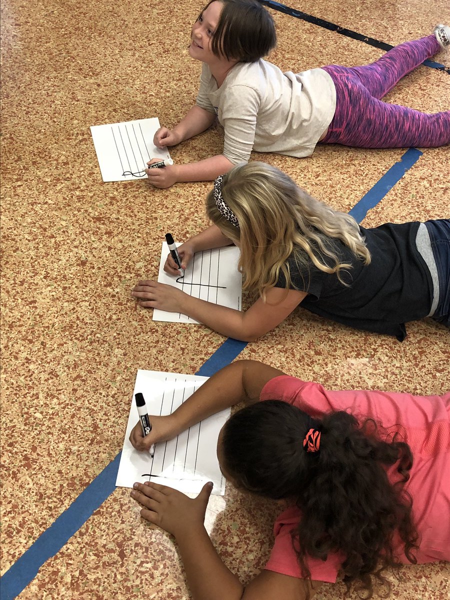 Learning about the treble clef @KreutzCreek today 🎶 #MusicEducation #orchestra