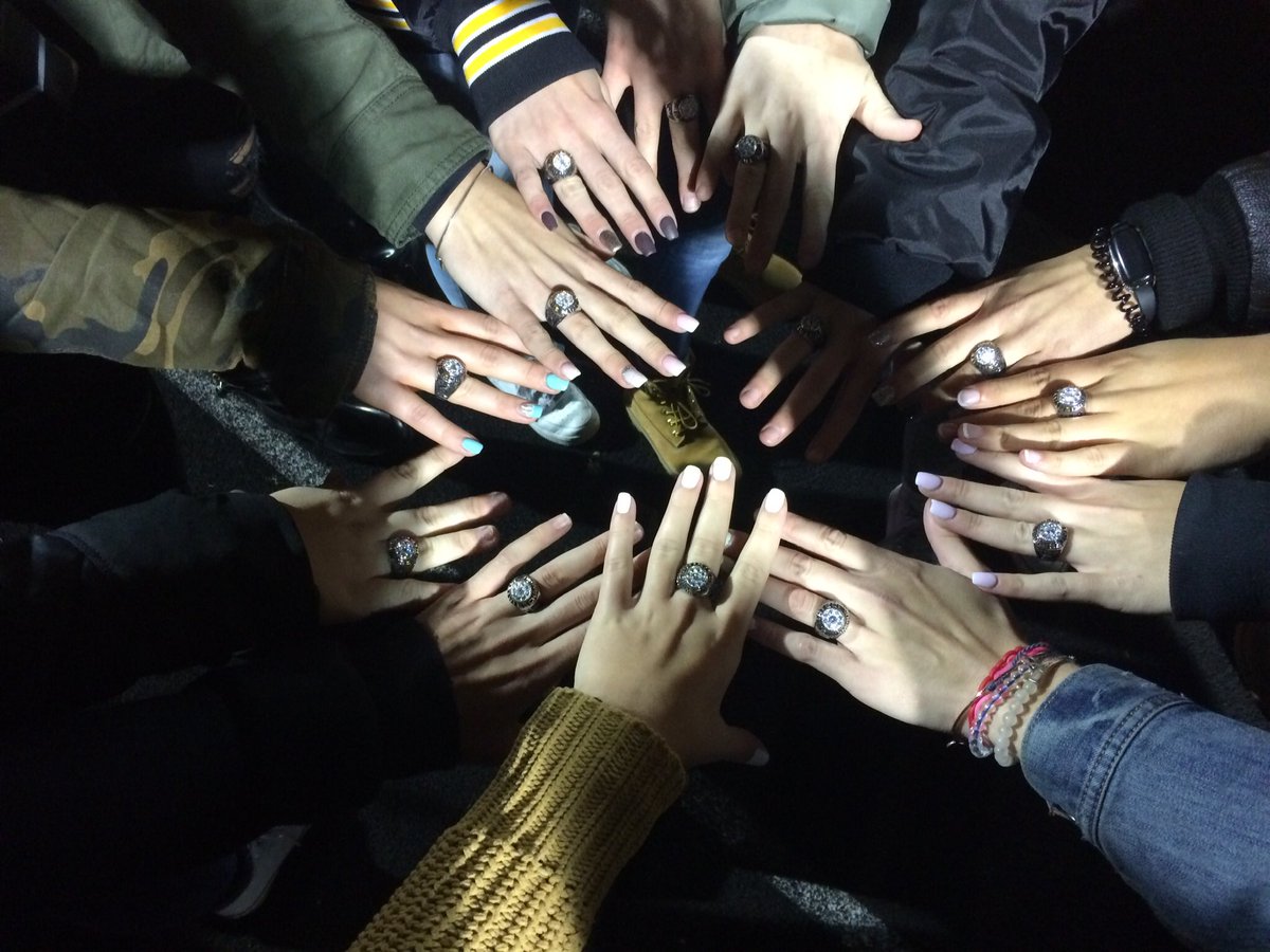 Syco_Softball's tweet photo. Such a great night! Thank you to: Hobnobbers for feeding our crew, Elizabeth Elsner &amp; Herff Jones for our awesome rings, Spartan TV for the videoboard presentation &amp; in game interview, Mr. Carrick for making this happen &amp; to our parents &amp; fans for celebrating w/us! ❤️🐘 https://t.co/xV0d1UiX8m