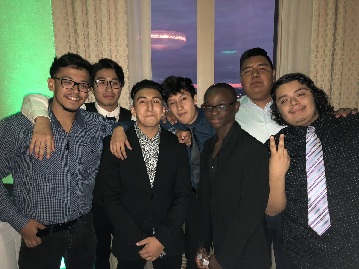 #Homecoming2019 <a href="/LakeViewHS/">Lake View HS</a>