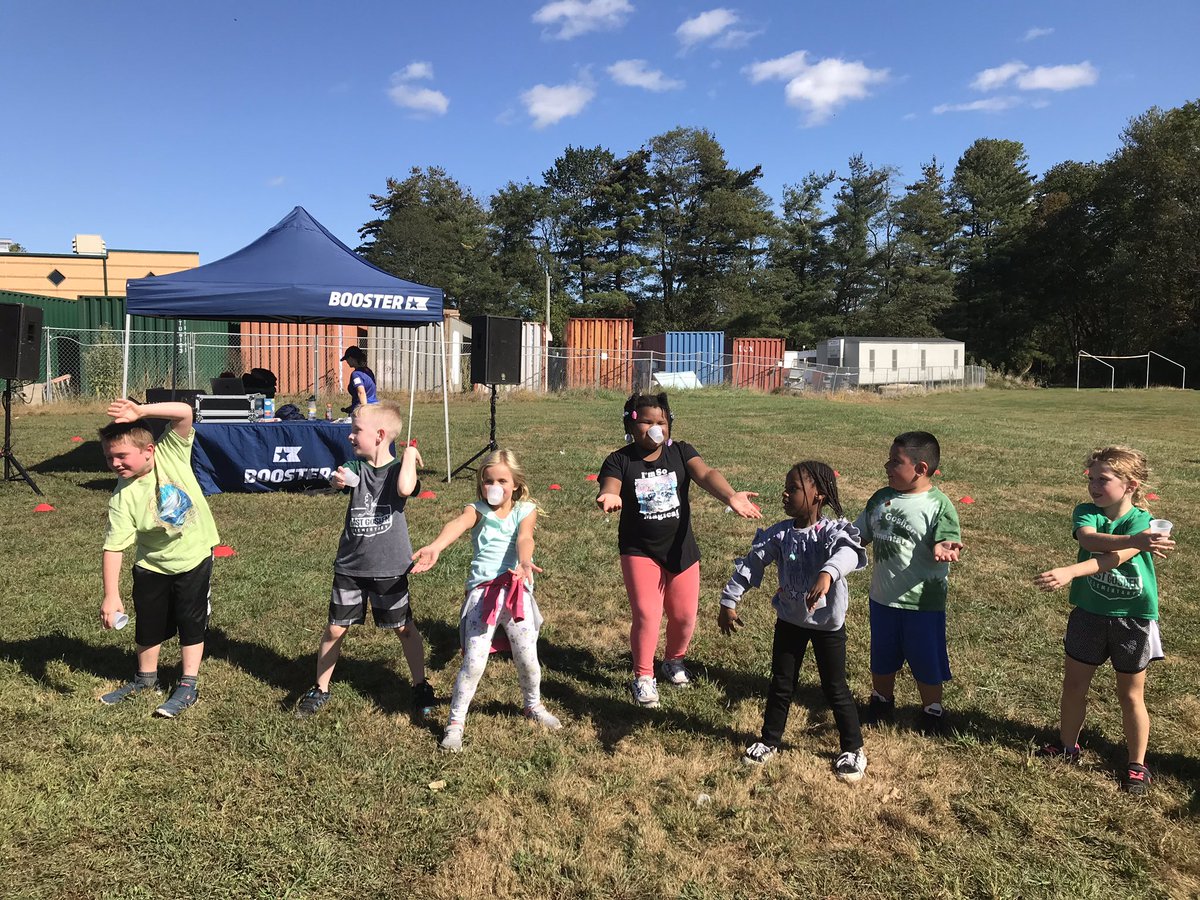 MrsPerhacsWC's tweet photo. Great time at the fun run today!!! https://t.co/KT1HJqeqy8