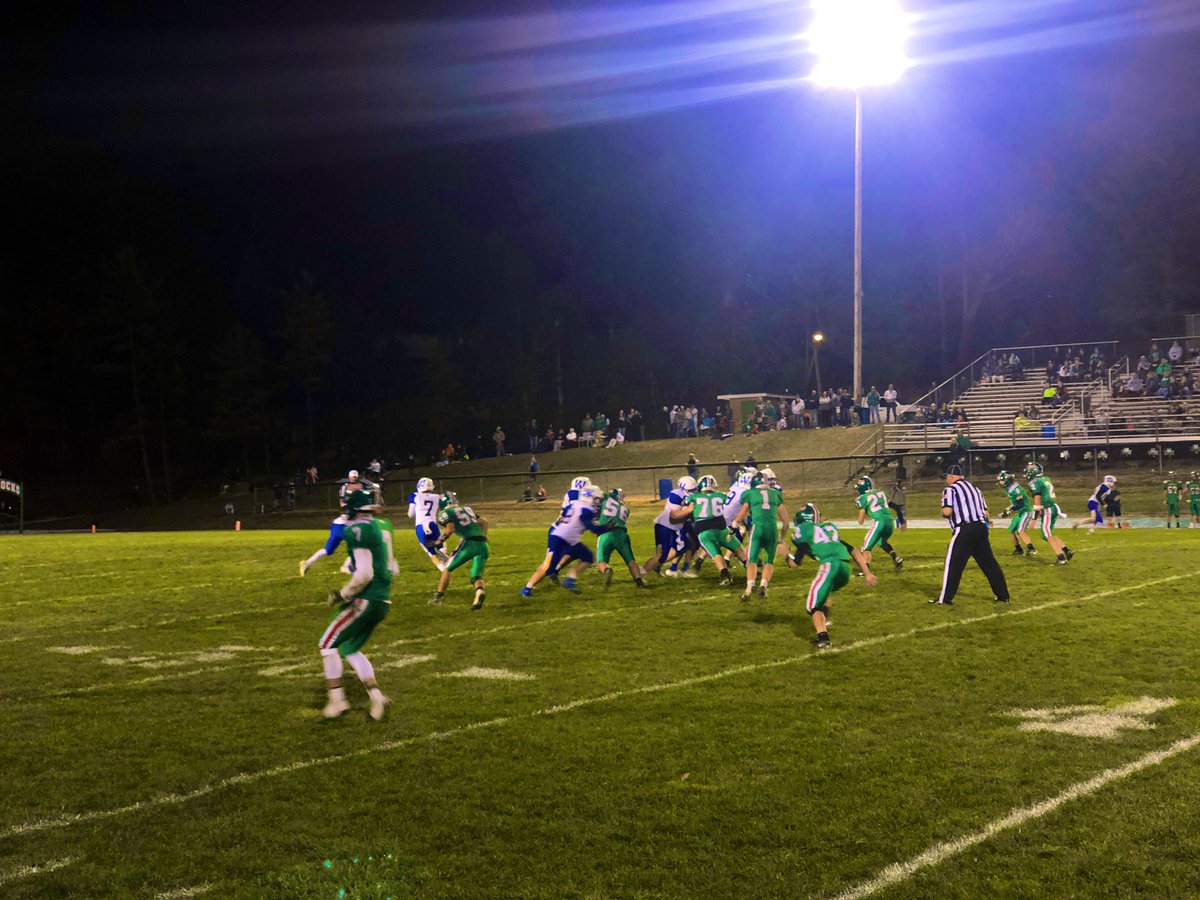 WhsB1ue's tweet image. an AWESOME night for our boys out at @BHSGoRocks ... #ezdub 13-34 😤 #changetheculture @WWarriorFball