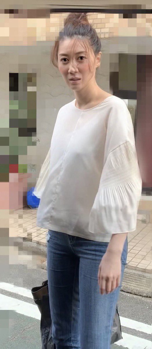 凰稀かなめstaff 皆さま お待たせしました 2枚目です カメラに気づいた 凰稀かなめ は 一瞬でこの 表情 になりカメラを下げた Staff なのでしたー 笑 女優魂 こんな 凰稀かなめ の舞台を観たことがない方はぜひ一度いらして下さいね