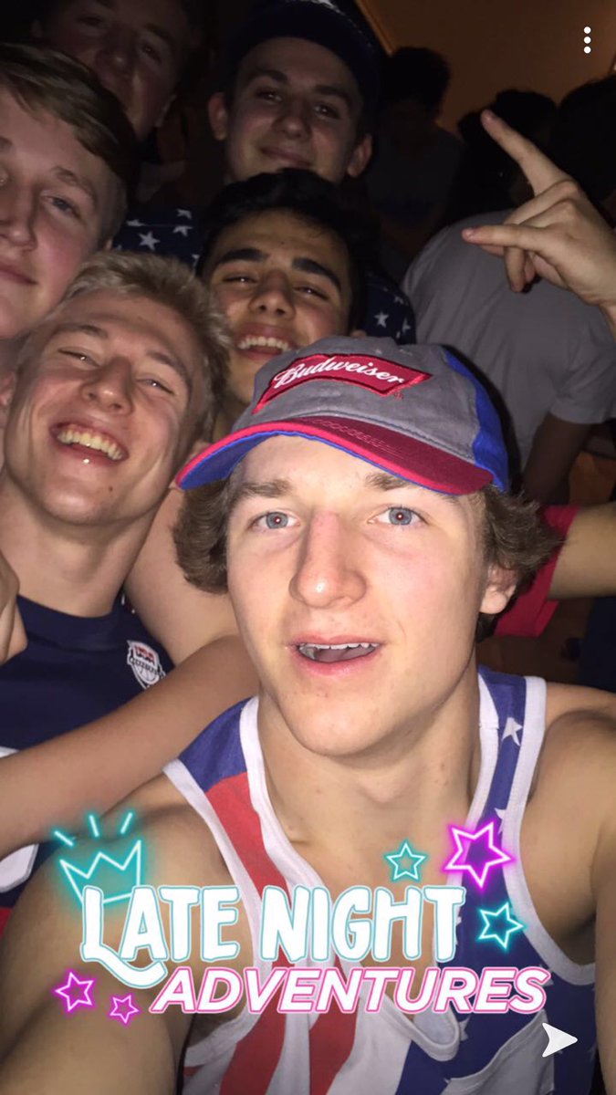 jeffreyGoetz2's tweet photo. Happy birthday @TylerSchlachter 4 am fishing anytime soon? https://t.co/JnNibWPXWk