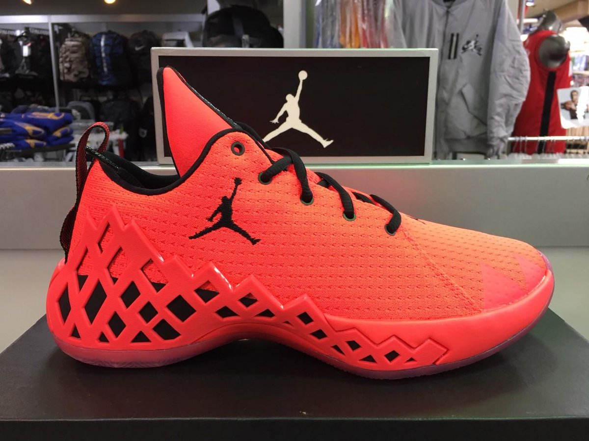 jordan jumpman diamond orange