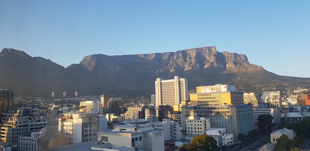 Good morning #CapeTown 

Spectacular view of #TableMountain from my #SunSquare City Bowl #Hotel room

#SouthAfrica #Wine #TsogoSun #VisitCapeTown #Travel #TsogoWine #Tourism #MiguelChan #Africa #SommLife