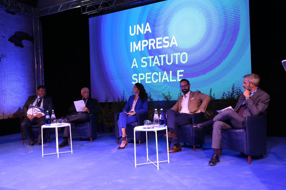 gicatania's tweet photo. La seconda commissione di lavoro di oggi: PROSPETTIVE E IDEE PER LA CREAZIONE DI VALORE

Una impresa a statuto speciale
#IoRestoInSicilia https://t.co/lr6sOGrrYp