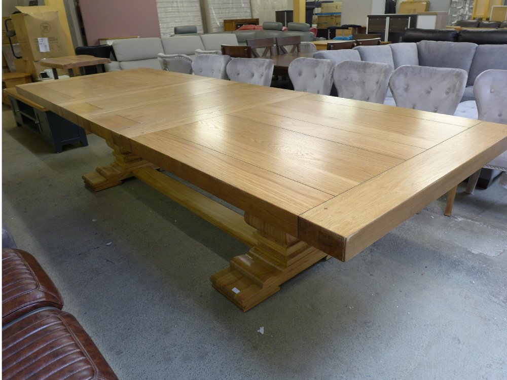 Auction_UK's tweet image. This magnificent #monasterytable makes a fabulous focal point in a spacious #kitchen or dining area - and with a hammer price of just £500 today it was fabulous value too. on&apos;t worry if you missed it though, you&apos;ll find similar most Saturdays in our Modern Interiors #auction.