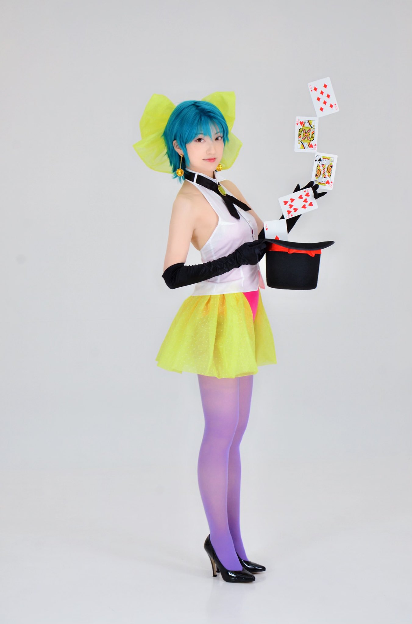 マジカルエミのコスプレ  / X