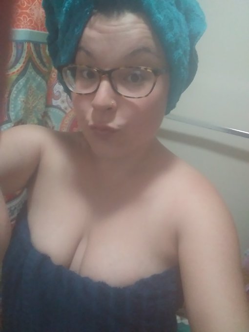 Happy Saturday yall❤🎉 Hope everuonr has a fabulous day! https://t.co/gdKu7C8D6l<a href="/tag/footfet%C4%B1sh"class="tags"><span>#footfetısh</span></a>