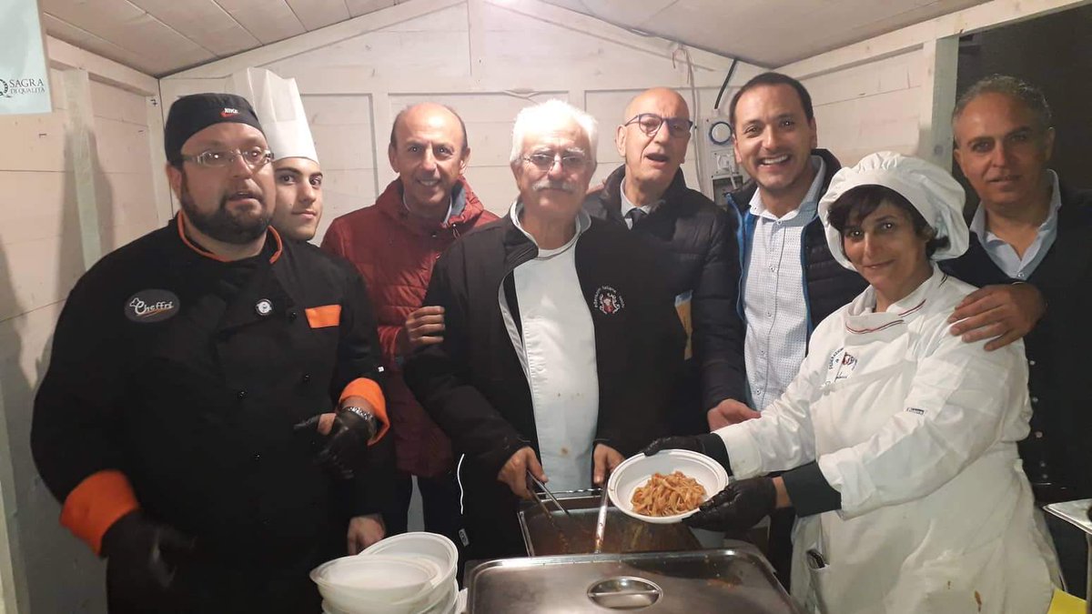 unplibasilicata's tweet photo. Al via ieri a #Barile "Capitale per un giorno- #Matera2019 Capitale Europea della Cultura ๐ฎ๐น๐ช๐บ" la XXV #Sagra di Qualitร "Festival dell'Aglianico del Vulture๐ท e Tumact Me Tulez" piatto tipico๐ #arbereshe๐ฆ๐ฑ #dilusso
#storia #tradizioni #lucania #PatrimonioCulturale #OpenFuture https://t.co/nDdSPgsoMS