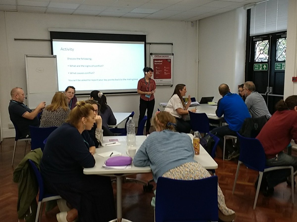 Caroline from <a href="/redlearningcoop/">Redlearningcoop</a> is leading a workshop on Conflict Resolution - presenting yourself with confidence. Great discussion exploring the topic. #NEUsupport19