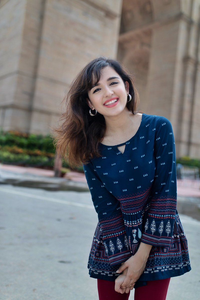 ShirleySetia's tweet photo. 🌹 https://t.co/FQZvDfD9eS