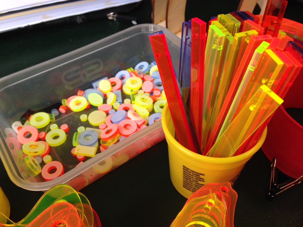 thinklockhart's tweet image. @ArtLabUoR Welcoming tomorrow's artists to The University of Reading!