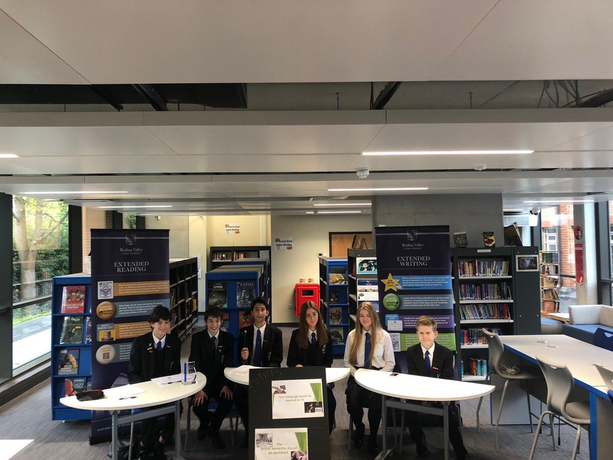 RodingValleyHS's tweet photo. Our #NationalChampion Debating Team showing off their skills in the Brook Library #RVHSOpenMorning https://t.co/2eQ0didkXD