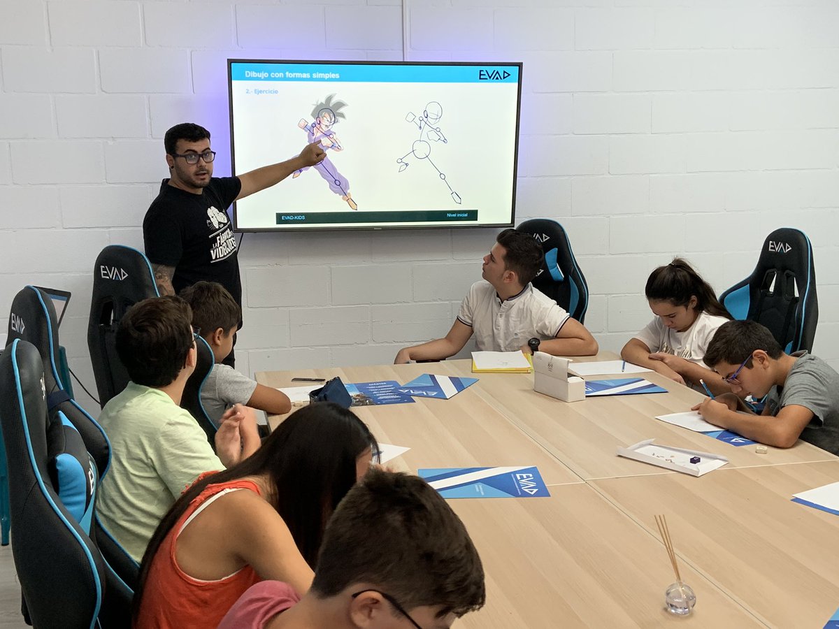 EVAD Escuela Superior Videojuegos tweet media