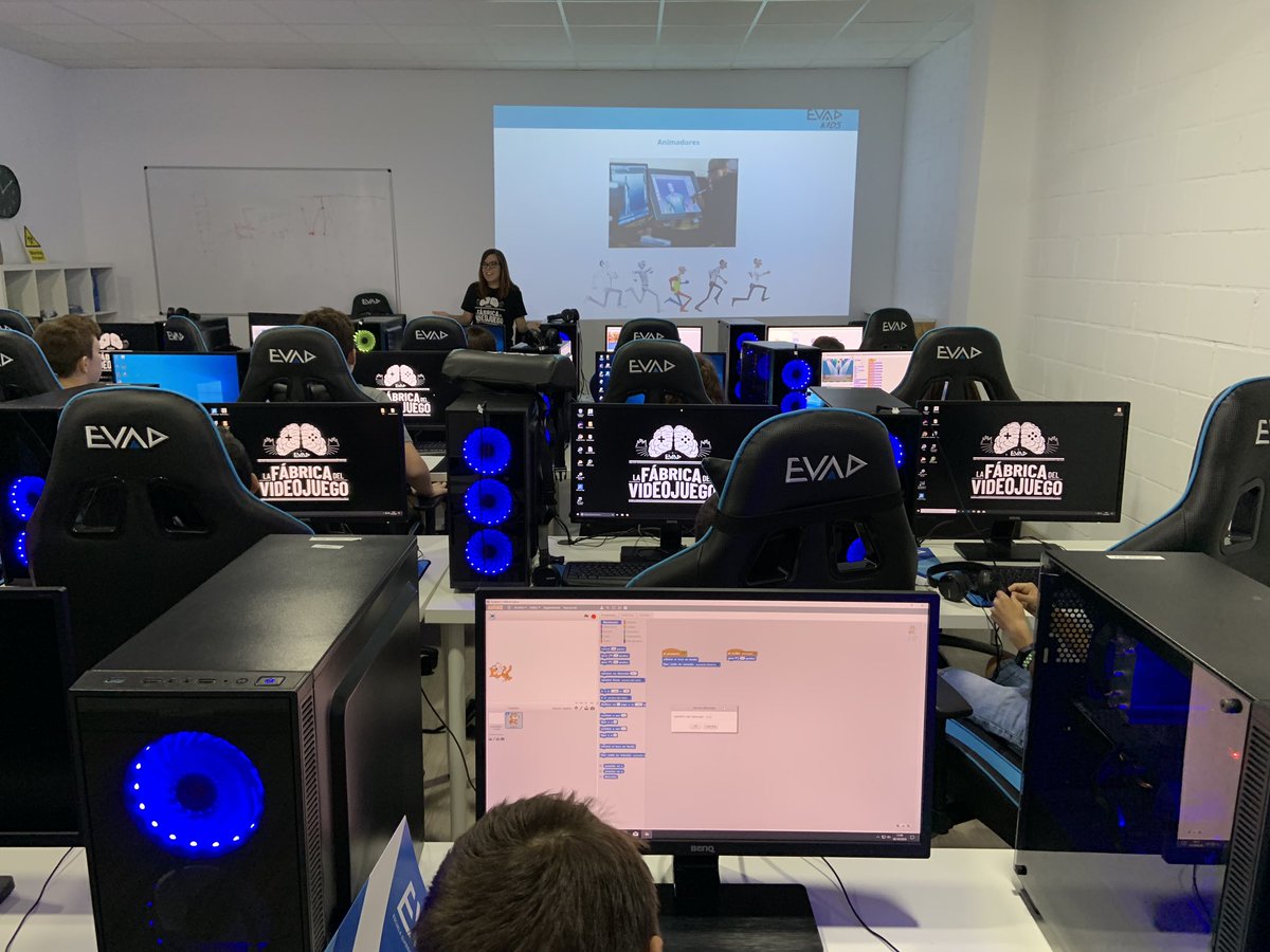 ¡Ya ha comenzado <a href="/KidsEvad/">EVAD Kids</a>! Primer día de ilusión, nuevos amig@s y formación en videojuegos 😍🙌
