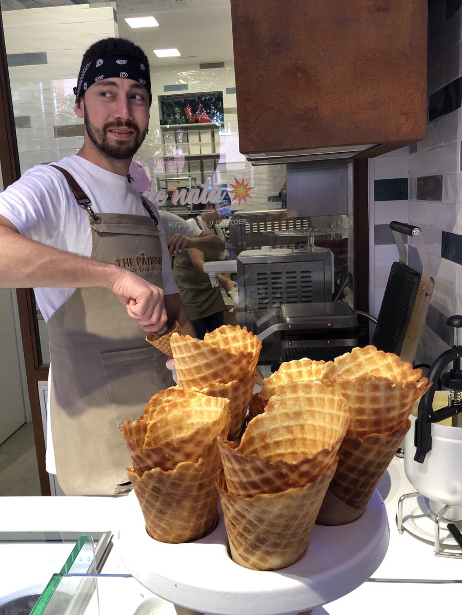 Entre lo salado y lo dulce, el indefinible sorbete de aceitunas negras recuperado por <a href="/ThePatissierRv/">The Pâtissier</a> Una antigua especialidad de la #Gastroteca, #Lúculo y el #LouisXV de #AlainDucasse  en Montecarlo elpais.com/elpais/2019/10…