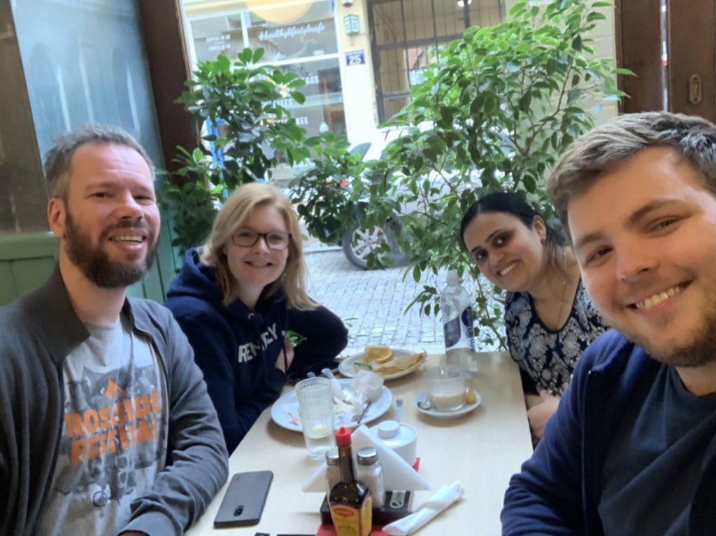 PoornimaNayar's tweet photo. The #umbPLFest post party continues with a brunch.. https://t.co/MsHraOodcN