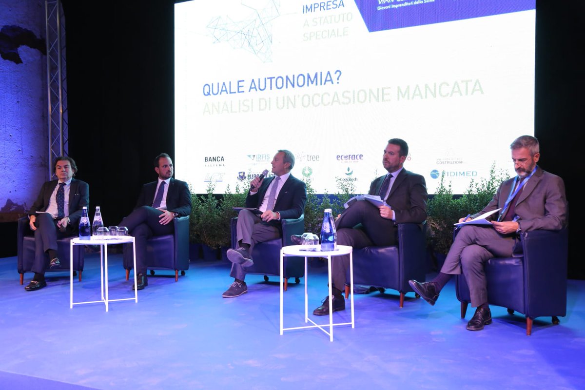 gicatania's tweet photo. La prima delle tre commissioni di lavoro di oggi:
QUALE AUTONOMIA? ANALISI DI UN’OCCASIONE MANCATA

Una impresa a statuto speciale
#IoRestoInSicilia https://t.co/o1r1LaK5vp