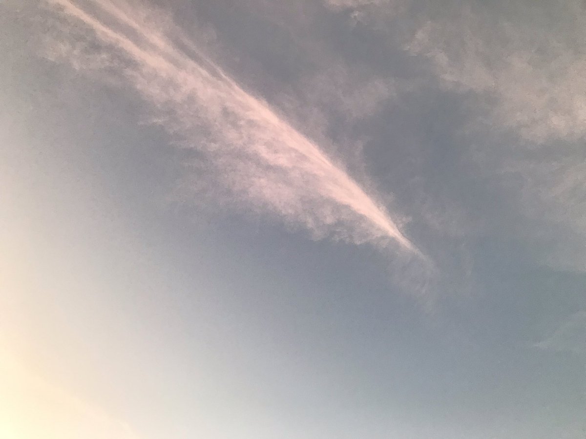 cm_0526's tweet image. 今日のCSハマスタ凄かった…
これがルーズベルトゲームか、これがハマスタ阪神戦か…
途中まで完全にベイスターズが勝つと思ってたのに。
甲子園でも、いつもこういう試合しろよw
秋の空なのか、雲もちょっと途中から怪しげな雰囲気だったんだよね。
#ハマスタCS