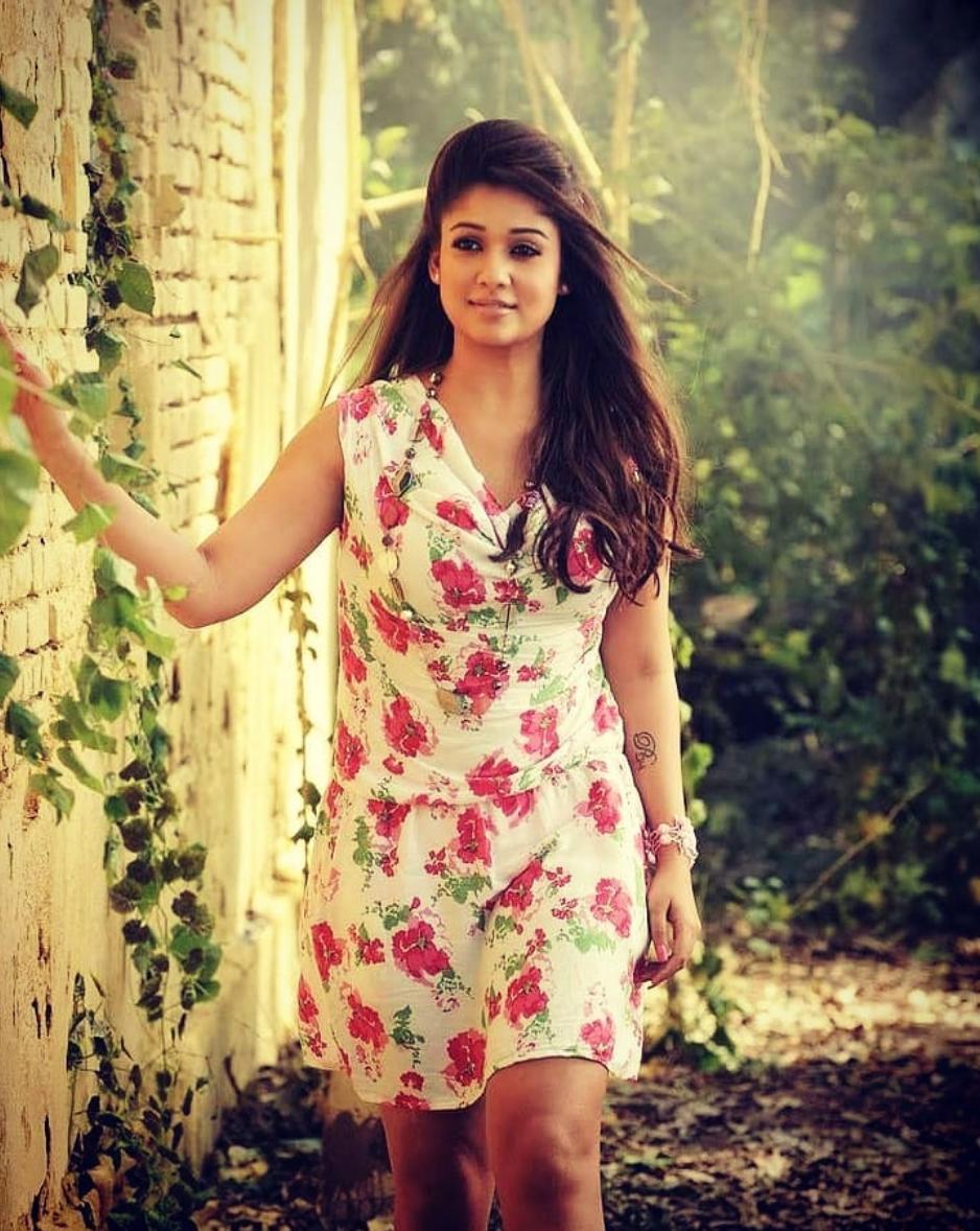 digitallynow's tweet photo. #Throwback #Nayanthara from #RajaRani !!
Watch #Angnyaade Video Song here - https://t.co/H6qLTZlOgG https://t.co/AogncbPj5I https://t.co/CFmOJ476j2