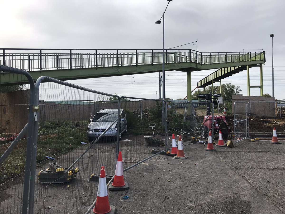 CDC_Demolition's tweet photo. Big weekend ahead with the removal of the high level ramp sections in preparation for main span removal next weekend @CDC_Demolition @tru7group @Guynicholls7 @tm__33 @JakeNicholls45 @JohnleeMack #cdcdemolition #eastangliasfavourite #railspecialists #truplant #trudemo https://t.co/hsLAenJpXc