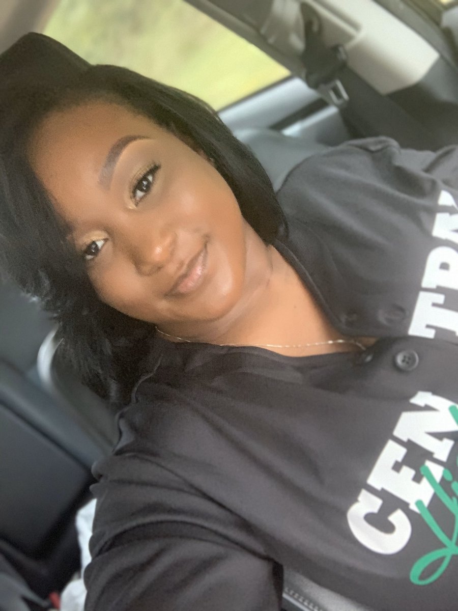 90sBabyT's tweet photo. #Homecoming2019 owes me NOTHING 🥰🤗 I’m back in my own space 🤞🏽 https://t.co/rxv8jczUPV