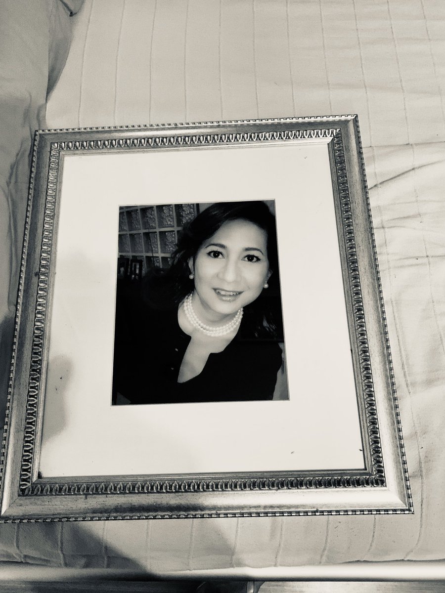 charoenpura's tweet photo. คุณแม่สุภาภรณ์ เจริญปุระ เสียชีวิตอย่างสงบแล้วที่บ้านพักเมื่อเช้าวันนี้(5 ตุลาคม 2562) ศพตั้งบำเพ็ญกุศลที่วัดลานนาบุญ ศาลา4 ซ.ประชาราษฎร์1 จ.นนทบุรี สวดพระอภิธรรมศพเวลา19.00น.เป็นเวลา3คืน ก่อนจะฌาปนกิจในวันอังคารที่8 ตุลาคม 2562 https://t.co/jyKLSsl1HL