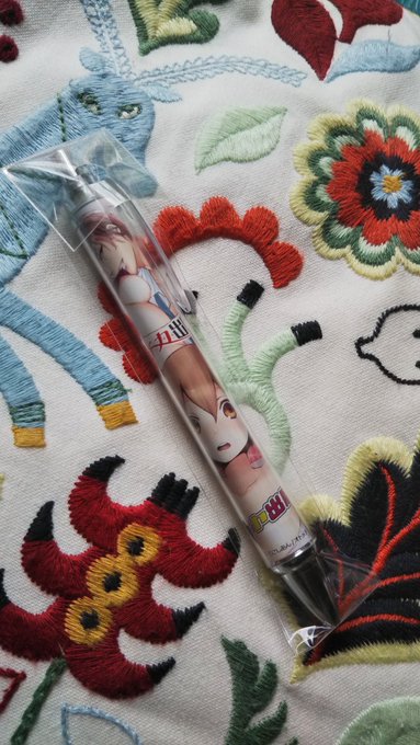 プレゼント企画も考えててるのですが、以前カゲキヤさんの販促用でいただいたボールペンと線画原稿のセットを抽選で数名様分プレゼント出来ればなと…どういう感じで応募するのかとかをまだ考え中ですので決まり次第発表させていただきます🙇 