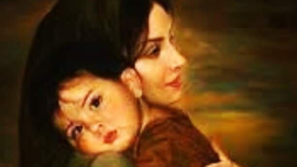 مــاں سـے بـڑھ کـر کـوئـی نـام کـیـا ہـوگـا
اس نـــام کـا ہـم سـے احـتــرام کـیـا ہـوگـا
جـسـکـے پـیــروں کـے نـیـچـے جـنـتــ ہـیـں
اس کـــے ســر کـا مـقــام کـیــا ہـــوگـا۔۔۔۔۔!!❤️