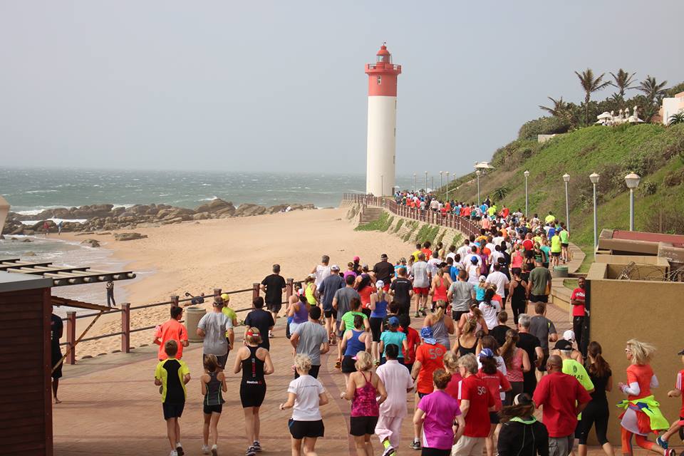 parkrunUK's tweet image. Today we're celebrating 15 years of parkrun! #parkrun15

Across the parkrun world there are now:

2️⃣1️⃣ countries

1️⃣9️⃣9️⃣0️⃣ weekly events

5️⃣1️⃣9️⃣9️⃣6️⃣5️⃣ different volunteers

4️⃣0️⃣5️⃣9️⃣8️⃣7️⃣0️⃣ parkrunners

5️⃣3️⃣8️⃣7️⃣0️⃣5️⃣8️⃣9️⃣ total parkruns completed

🌳 #loveparkrun