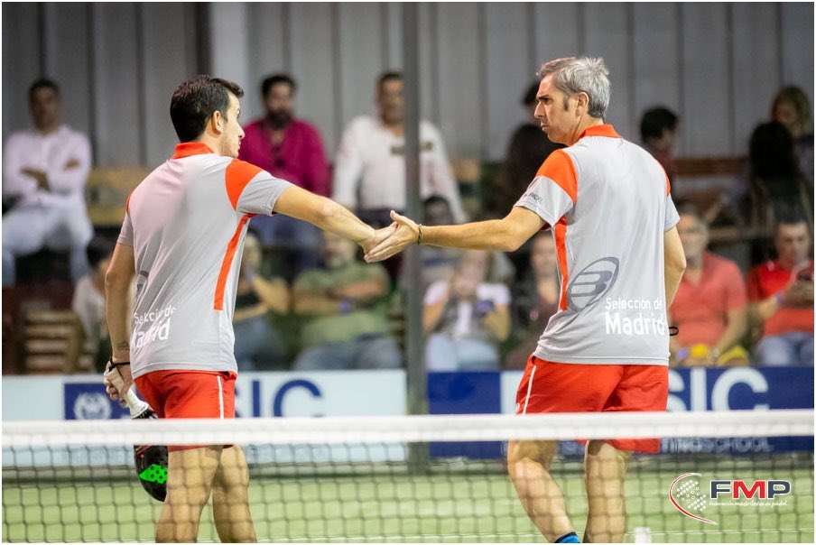 FMP_Padel's tweet photo. 📸 No te pierdas las fotos de los cuartos de final disputados ayer por nuestras selecciones 🚹🚺
https://t.co/OPfRwFihoH
#CESSAAAbsolutas #CESSAAAbsolutasFEP #soyfmpadel @padelfederacion @bullpadelsport @fisiosaludmas @deysaford https://t.co/nIpdFN6WRX