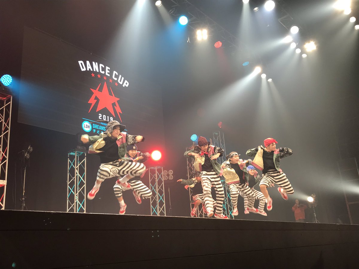 dancecup2020's tweet photo. 🏆DANCE CUP 2019 FINAL🏆
中学生部門どのチームもかましてくれています😎
どのチームが優勝するのか目が離せません👀🔥
#DANCECUP
#dancecup2019
#LDH https://t.co/x32Kk1OCg1