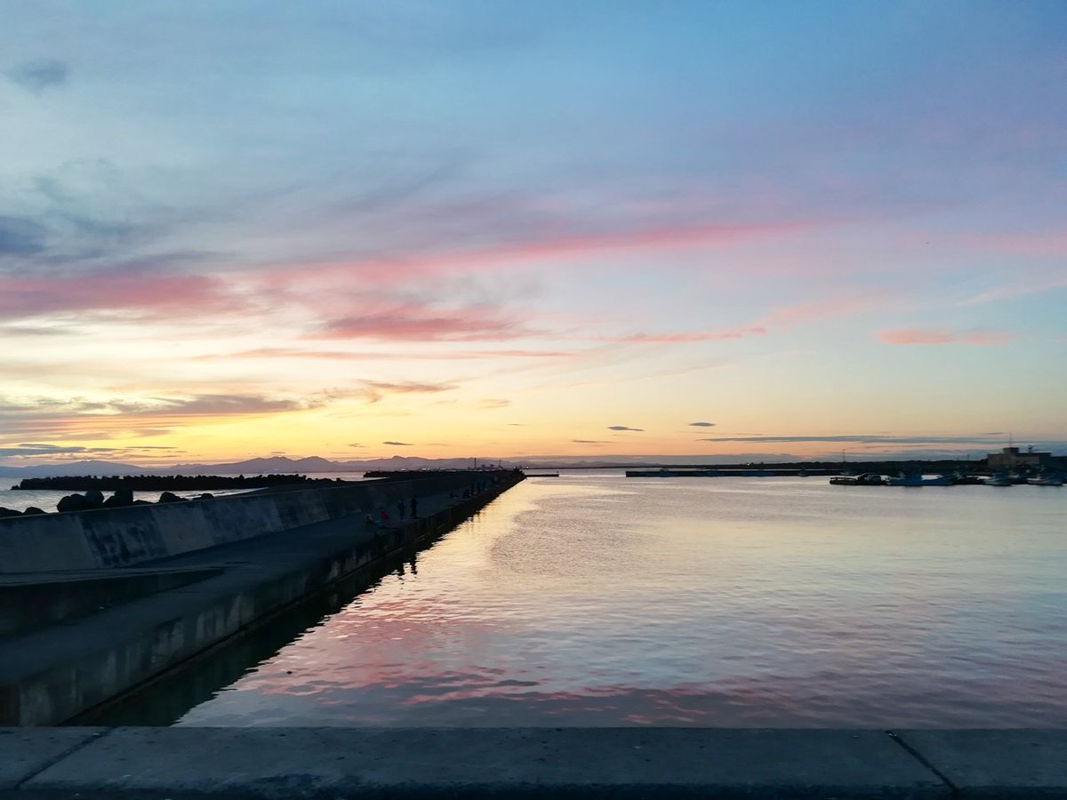 BelajarbahasaJ2's tweet image. #memancing #fishing #salmon #北海道 #Matahariterbenam

up blog ^^ 
2019-9-21
wakut memancing ikan salmon. 
Matahari terbenam indah sekali ya .
coba lihat dalam blog ~.

jpindonesia.com/memancing-salo…