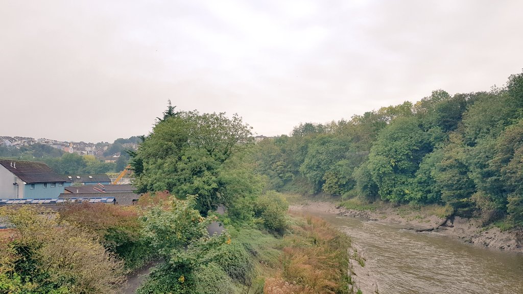 Morning, Bristol! On our way to @BHillSettlement to help set up for today's #FunPalaces 🎉