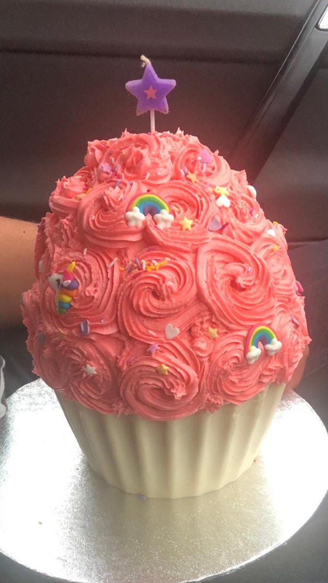 PastelKitchen's tweet photo. Last week I made this giant unicorn cupcake for my bestie’s birthday. 🦄 White chocolate case, vanilla sponge with jam, finished off with pink swirl butter cream and sprinkled with unicorn goodness. 
Really enjoyed making it.  #giantcupcake #unicorn #cake #homemade https://t.co/xpuaG5dLYl