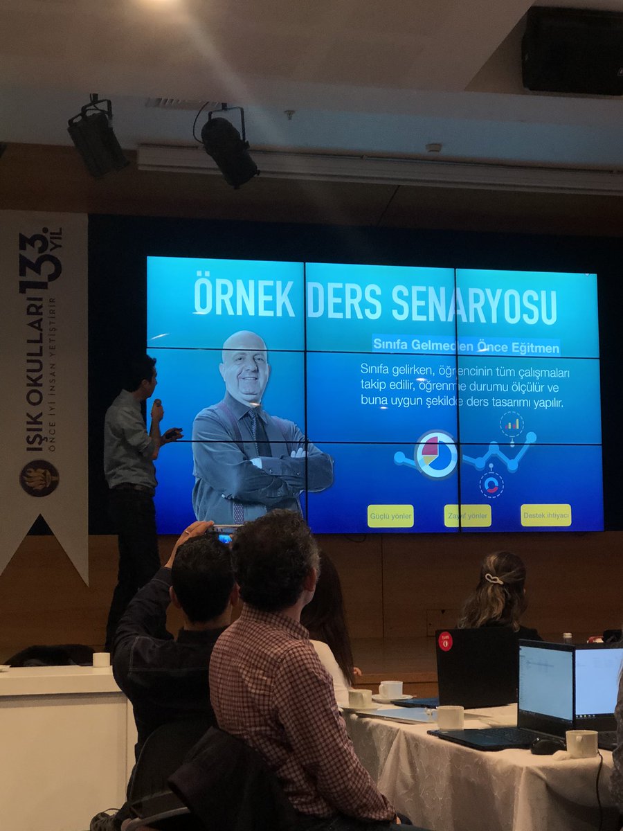 SelinBozkurtlar's tweet photo. Öğretmen ve öğrenci tarafından Flipped Classroom... @FMVedutech  @malidogan @arifkazanci    #teknolojideIŞIKvar #FMVdla https://t.co/BLjDY16axQ