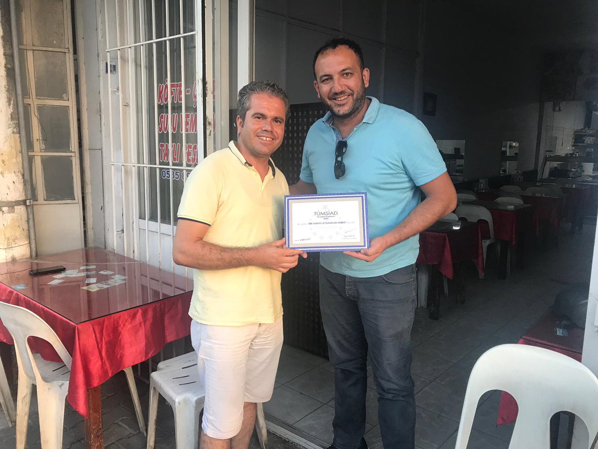 TUMSİAD Muğla Şubesi üye ziyaretleri kapsamında Sanayi Lokantası sahibi sayın Yunus BÜYÜKKOCAGÖZ ziyaret edilerek üyelik sertifikası takdim edildi.<a href="/tumsiad/">TÜMSİAD</a> <a href="/YasarDogan__/">Yasar DOGAN</a> <a href="/osmankurtkan/">Mehmet Osman Kurtkan Kapıcıoğlu (Dr.)</a>