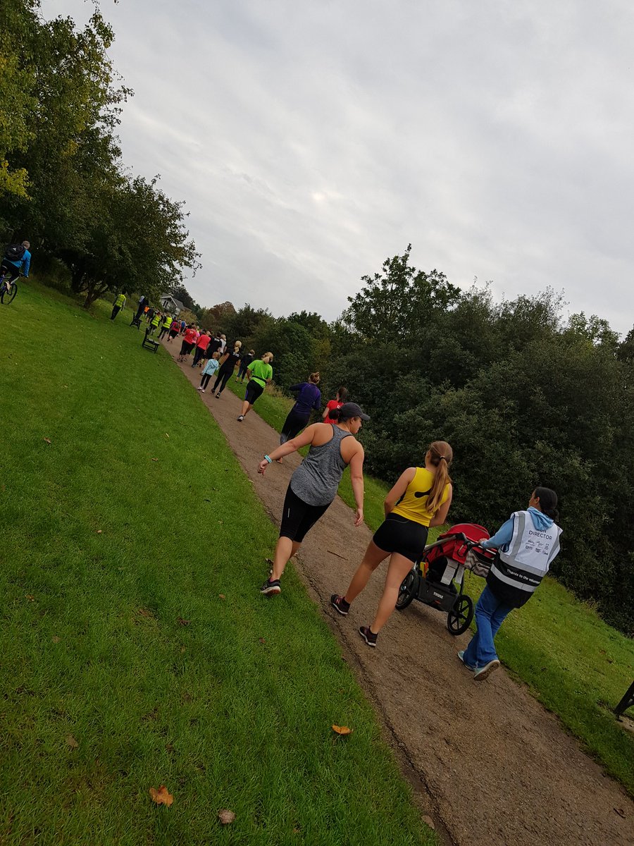 many happy returns <a href="/parkrunUK/">parkrun UK</a> <a href="/parkrun/">parkrun 🌳</a> - big big turn out <a href="/kingstonparkrun/">Kingston parkrun</a> this grey old morning