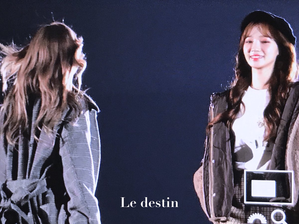 Ledestin_8125's tweet photo. 191005 TGC Preview

#김채원 #チェウォン #김민주 #ミンジュ
#IZONE #아이즈원 #アイズワン https://t.co/JeobvAQIif
