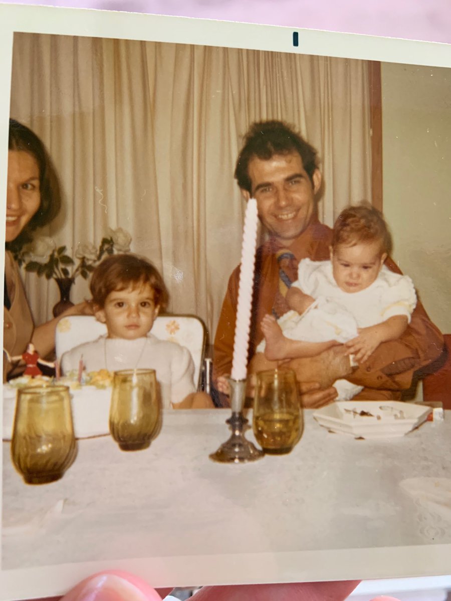 Happy Birthday to my big sister ⁦⁦<a href="/lightupyourmat/">Atha</a>⁩ I’m a few days late with the post, but my heart is always with you. ❤️😘🎂👭👨‍👩‍👧‍👧