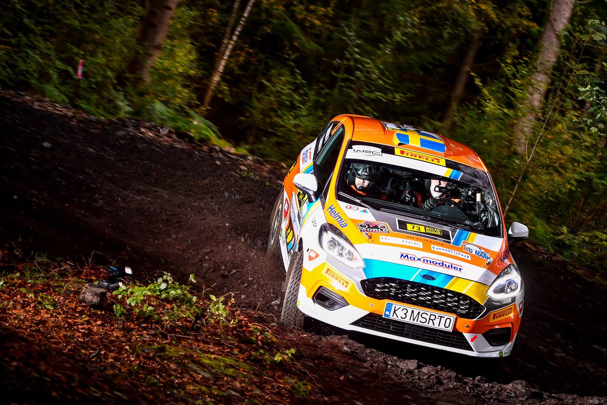 We are back in the rally! Fastest trough the first stage of the day with 5,5sec. Just enjoy driving the car on theese roads. 

<a href="/FIAJuniorWRC/">FIA Junior WRC</a> <a href="/WalesRallyGB/">OfficialRallyUK</a> <a href="/MSportLtd/">M-Sport</a> #juniorwrc #WRGB