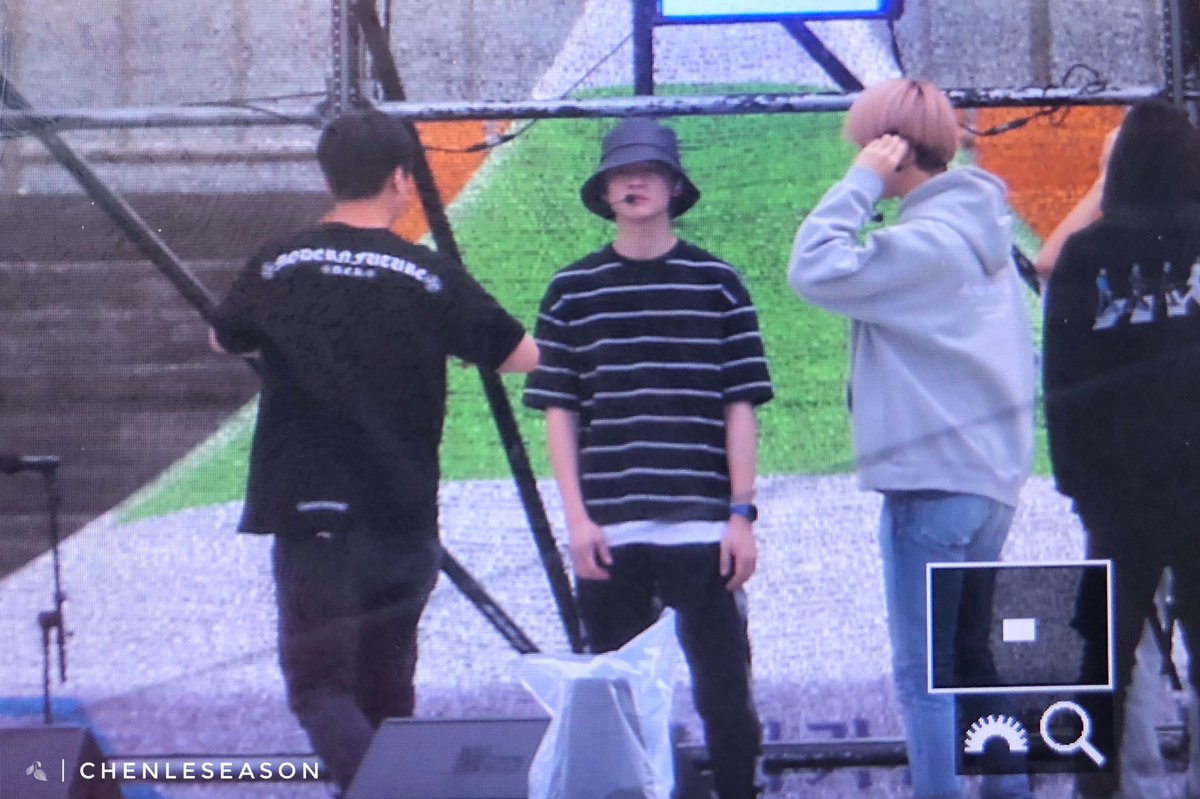 chenleseason's tweet photo. #천러 #CHENLE #辰乐 
191005 https://t.co/ZhyrdAcfGq